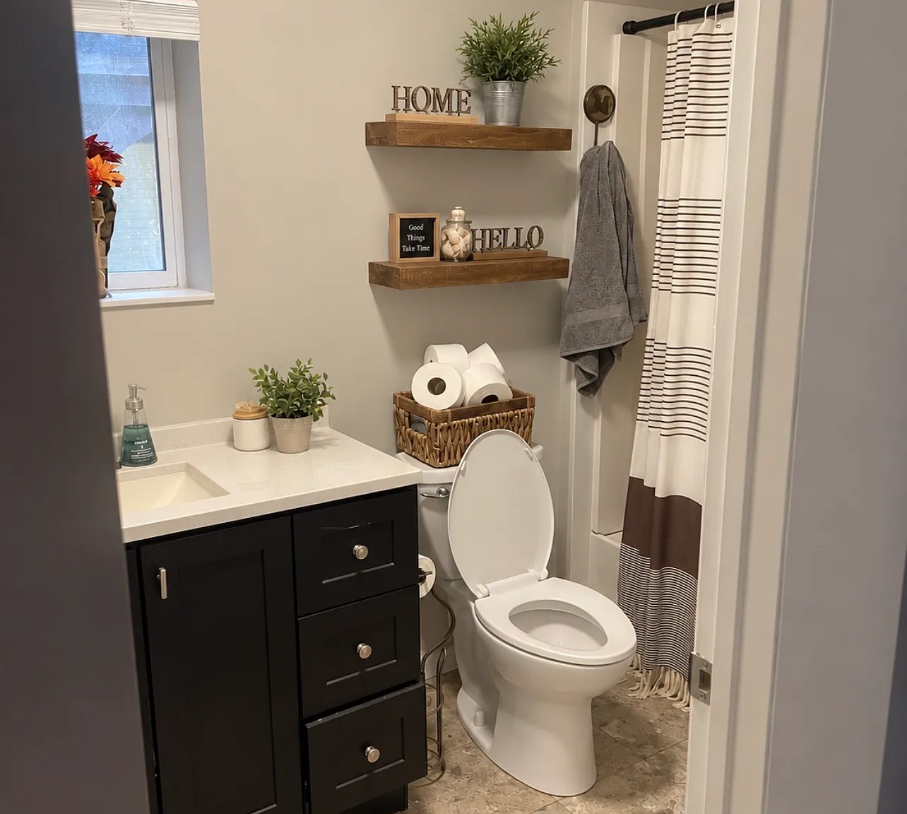 1 bed, 800 sqft, $1,585 — Photo 3