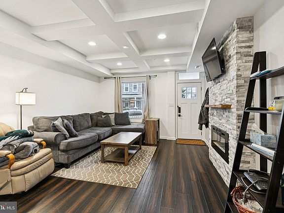 4th image of 359 Lemonte St