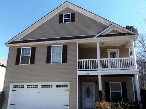 1304 Green Turf Ln, Elgin, SC 29045