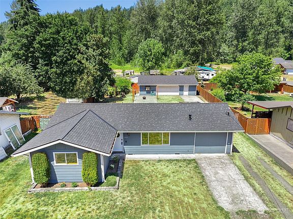 2nd image of 315 Calistoga Street E