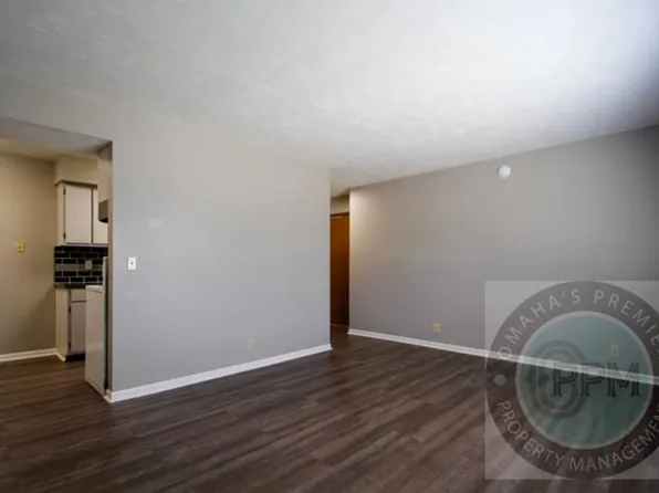 qMaple Place, 2903 N 76th St #2905/11, Omaha, NE 68134