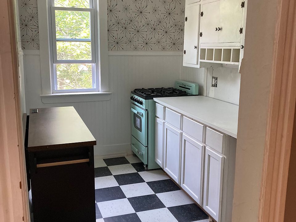 Mid- century kitchen 8 x 11