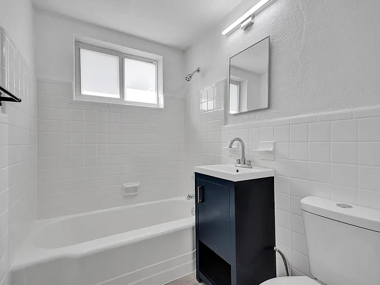 9200 East Bay Harbor Drive — Photo 6