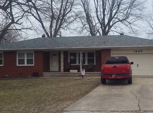 1209 E Smith St, Springfield, MO 65803