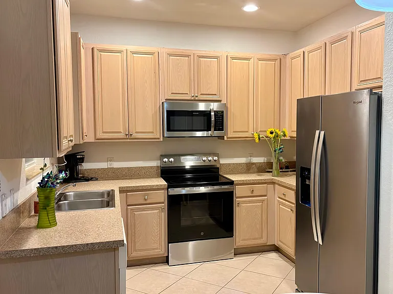 188 W Thatch Palm Cir — Photo 3