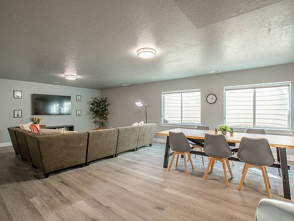 3rd image of 7486 S 1300 W #2