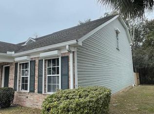 26 Guinevere Ln #A, Crawfordville, FL 32327
