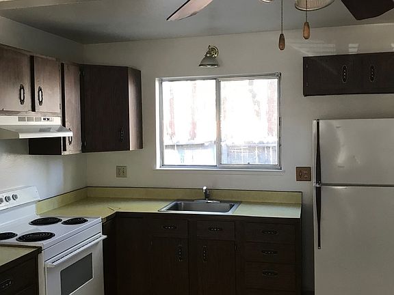 2nd image of 2255 Helen Ave Unit B
