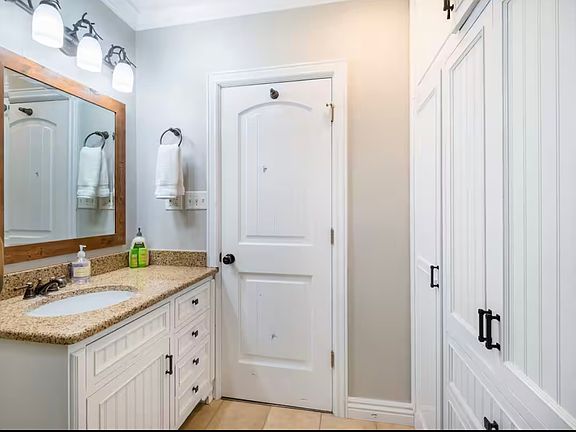 3rd image of 2245 Sidewinder Dr #517