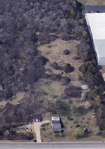2nd image of 2912 Brick Church Pike