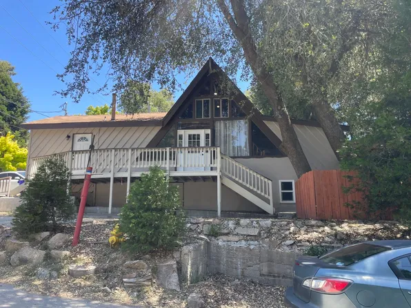 29392 Lake View Dr, Cedar Glen, CA 92321