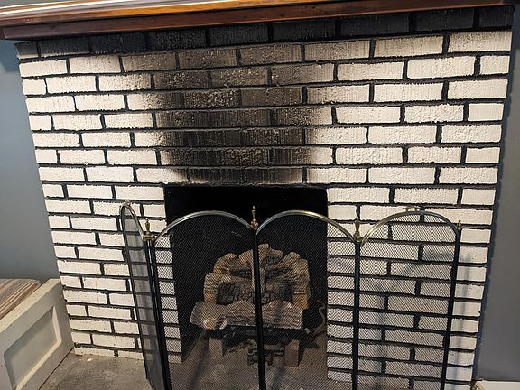 5th image of 1907 Chandler Dr #1