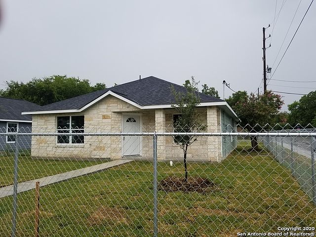 1st image of 1303 W Hutchins Pl