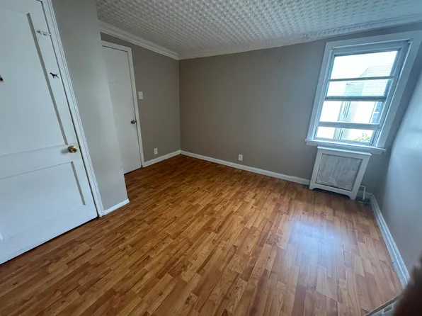 36 Spruce Street image 2 of 15