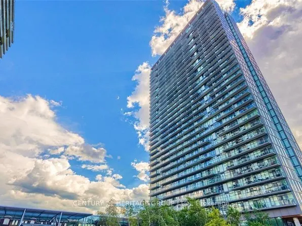 105 The Queensway #2201, Toronto, ON M6S 5B5