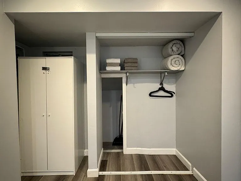 6477 1/4 Lexington Ave — Photo 13