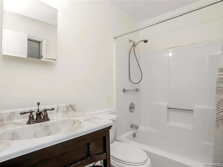 10 Harvann Rd — Photo 23