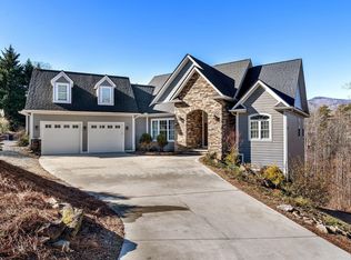 104 Wandering Way, Pickens, SC 29671