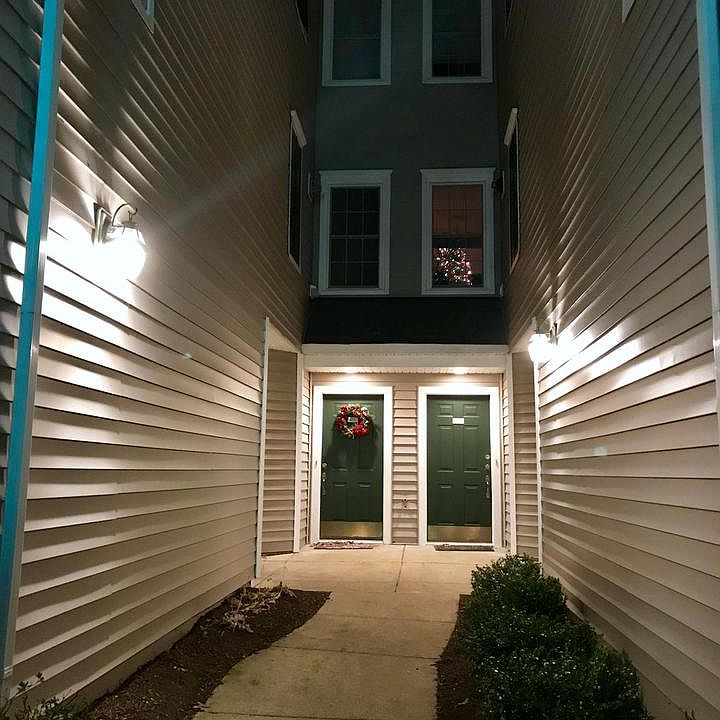 1st image of 4507 Superior Sq