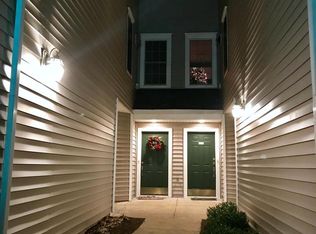 4507 Superior Sq, Fairfax, VA 22033