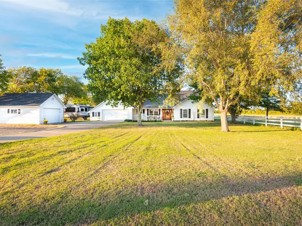 747 Pleasant Home Rd, Sherman, TX 75092