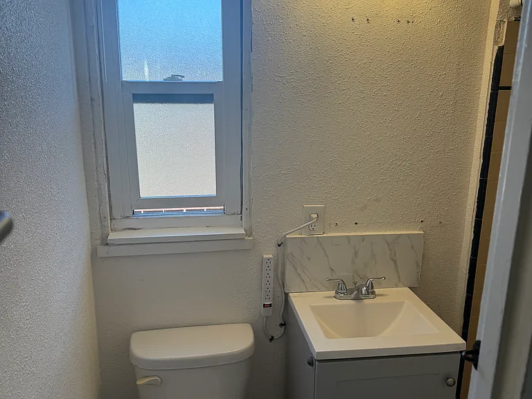975 Atwater Blvd #L — Photo 5