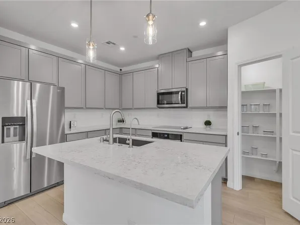 224 Wewatta Ave, Henderson, NV 89011