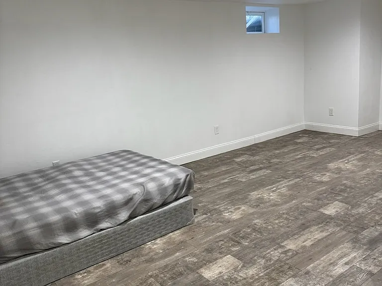 707 Crystal Dr — Photo 36