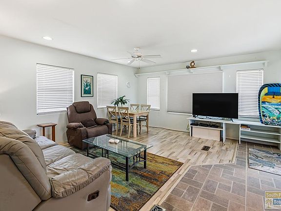5th image of 389 Sand Dollar Dr