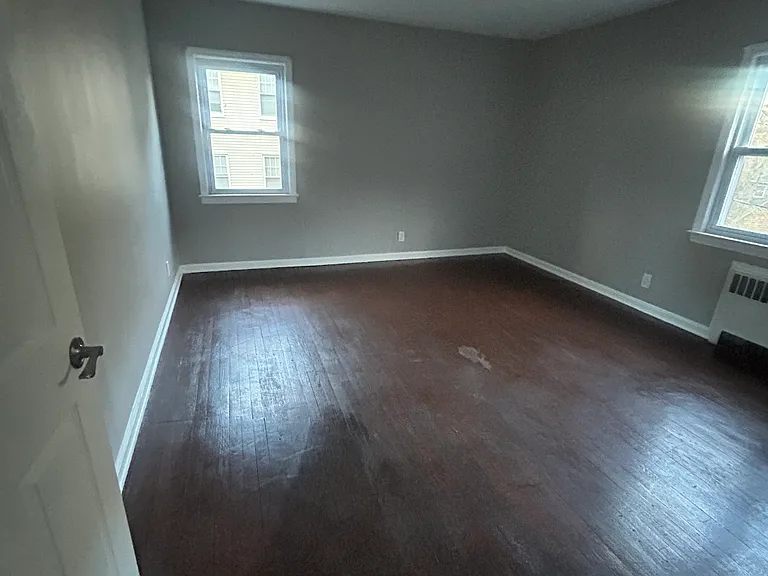 13-15 Lehigh Ave — Photo 3