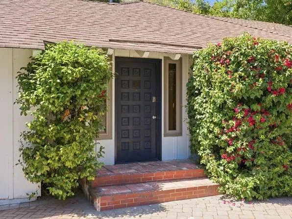1875 University Ave, Palo Alto, CA 94301