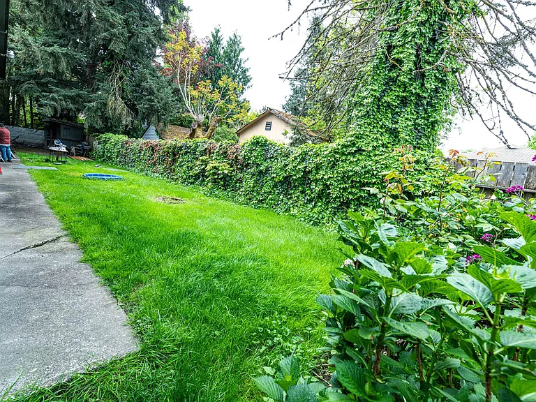 619 1st Ave S — Photo 49