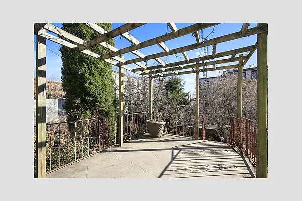 Rented by Stribling | media 13