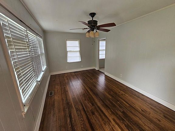 2nd image of 1707 21st Ave E