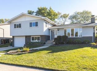 15307 Ridgeland Ave, Oak Forest, IL 60452