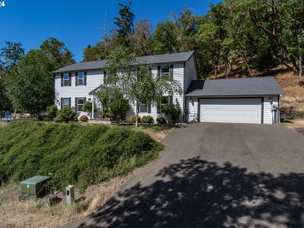 170 Beattie Ln, Roseburg, OR 97471