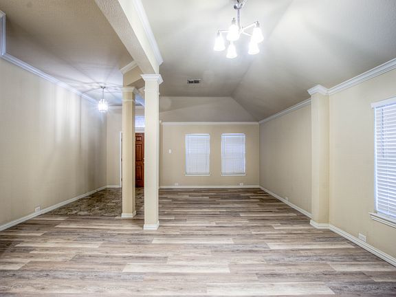 2nd image of 2021 Highland Dr