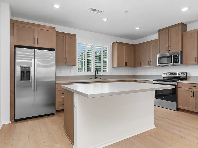 16195 Plumeria Ln — Photo 3