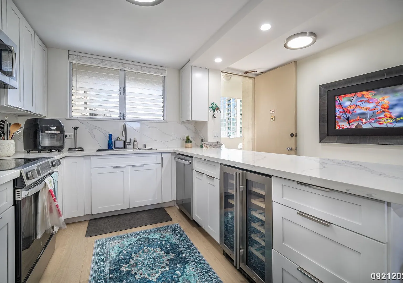 1717 Ala Wai Blvd — Photo 4
