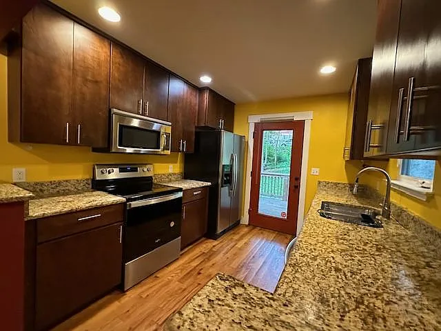 45 Florida Ave — Photo 18