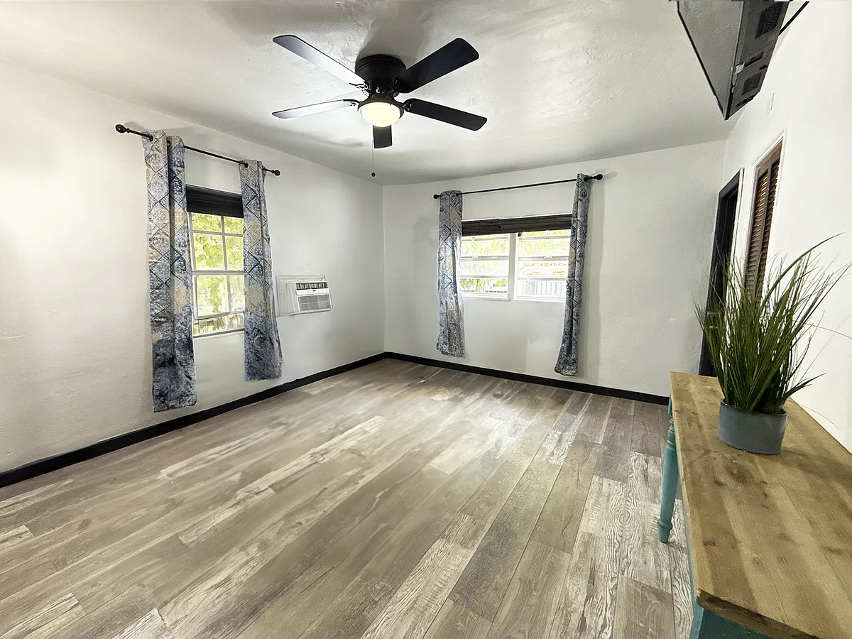 Building Photo - 419 NW 41st St #3