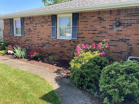 3rd image of 1104 Pam Dr