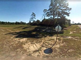 5001 E Hummingbird Dr, Labelle, FL 33935