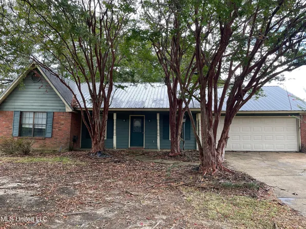 2002 Matthews Dr, Richland, MS 39218