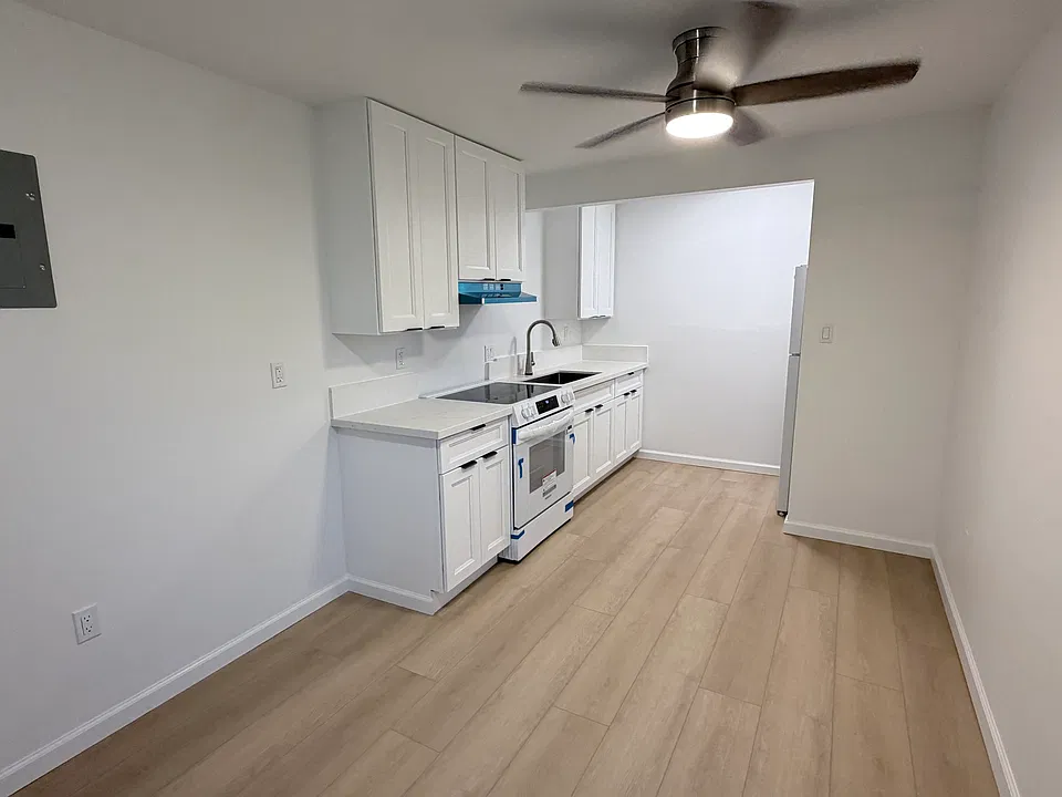 1404 Kaumoli St