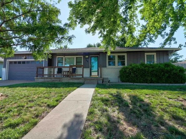 404 Estelle Ave, Newton, KS 67114