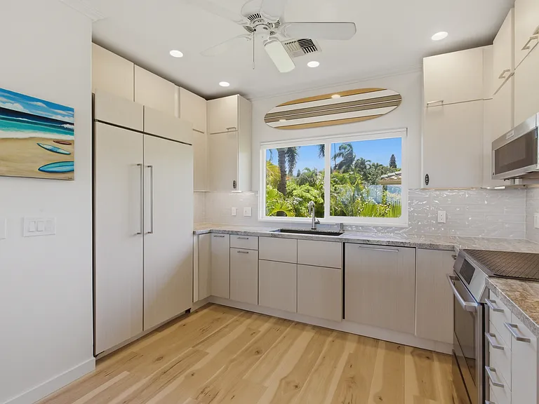 357 Kualono Pl — Photo 35