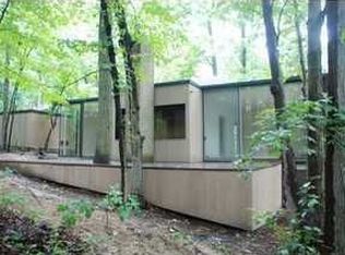 3975 Penberton Dr, Ann Arbor, MI