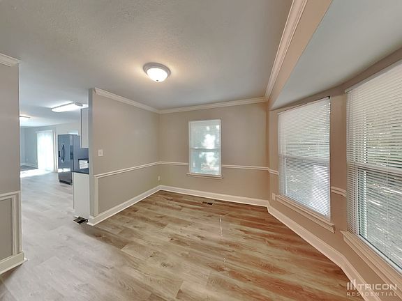 5th image of 4401 Gaynelle Dr