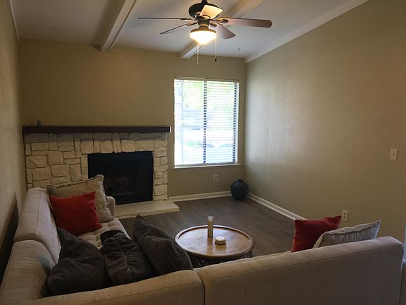 4th image of 5333 Primrose Dr APT 8B